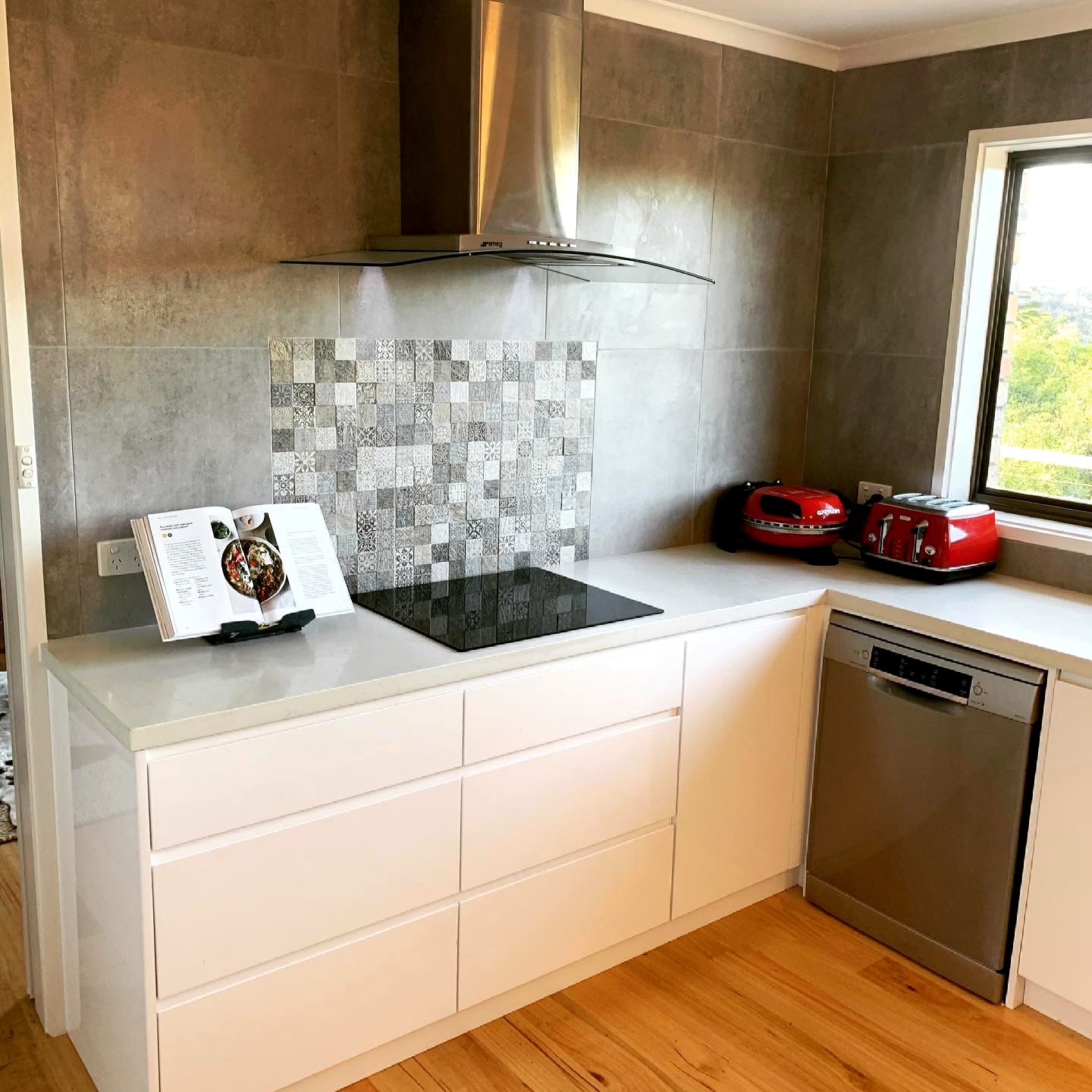 Euro Bathrooms & Kitchens completed kitchen renovation, view 5